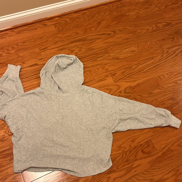 Offline by Aerie Heather Gray Waffle Hoodie Size Medium - Picture 5 of 5